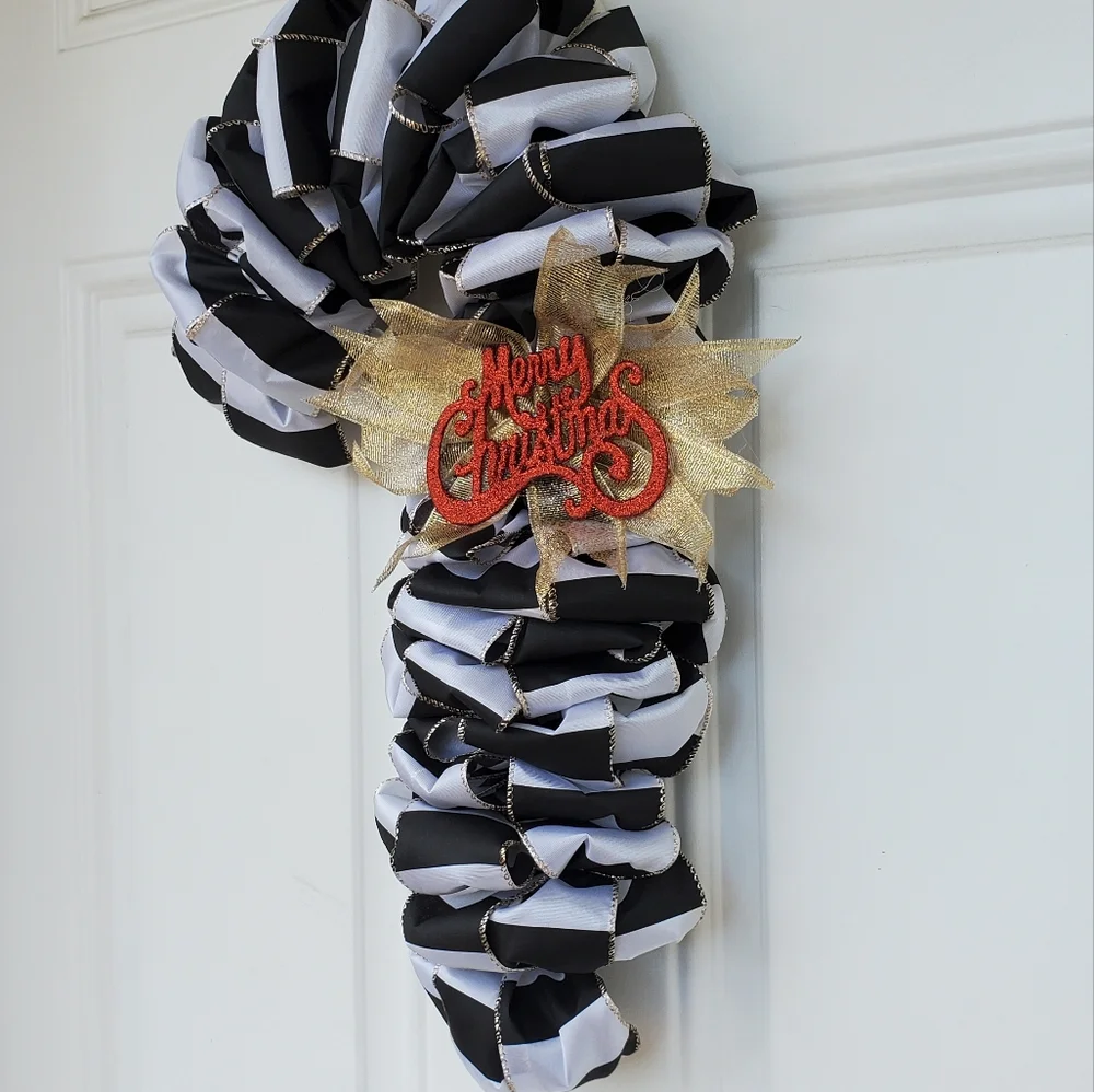 Candy Cane Christmas Ribbon Wreath.